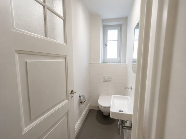 Grosszügige Wohnung mit Stil - nahe Kantonsspital 8