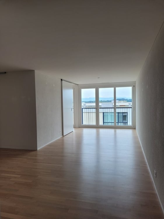 Helle 2.5 Zimmer Wohnung in Seenähe 6