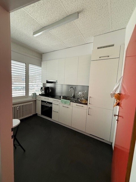 Gewerberäume mit separatem Eingang im Dreispitz zu vermieten! 7