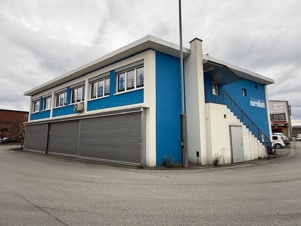 Gewerberäume mit separatem Eingang im Dreispitz zu vermieten! 1