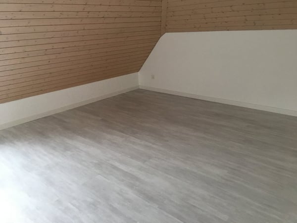 Schöne Dachwohnung in Schlieren zu vermieten per 01.10.2026 4