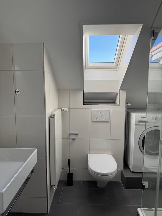 Sanierte 1.5-Zimmer-Loftwohnung über den Dächern von Zürich 6
