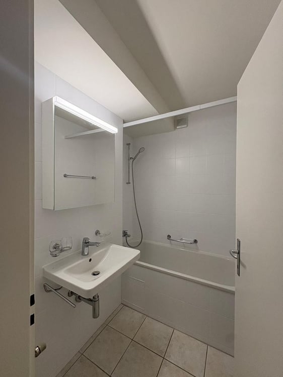 Charmante 4-Zimmerwohnung mit Loggia in zentraler Lage 8