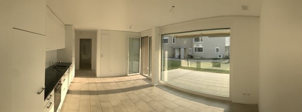 Stilvolle 2.5-Z'Wohnung mit Sitzplatz 2