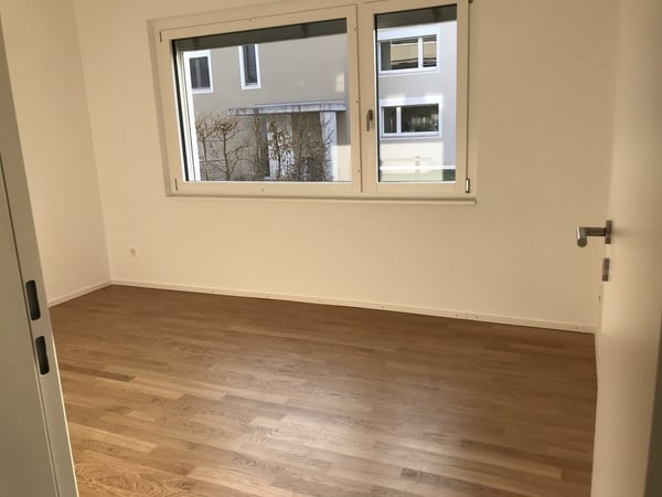 Stilvolle 2.5-Z'Wohnung mit Sitzplatz 6