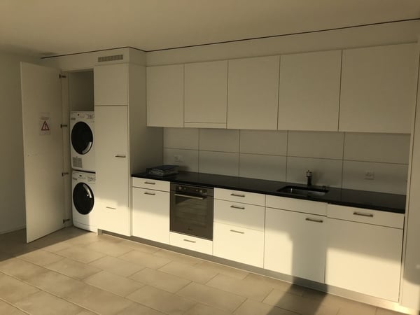 Stilvolle 2.5-Z'Wohnung mit Sitzplatz 3
