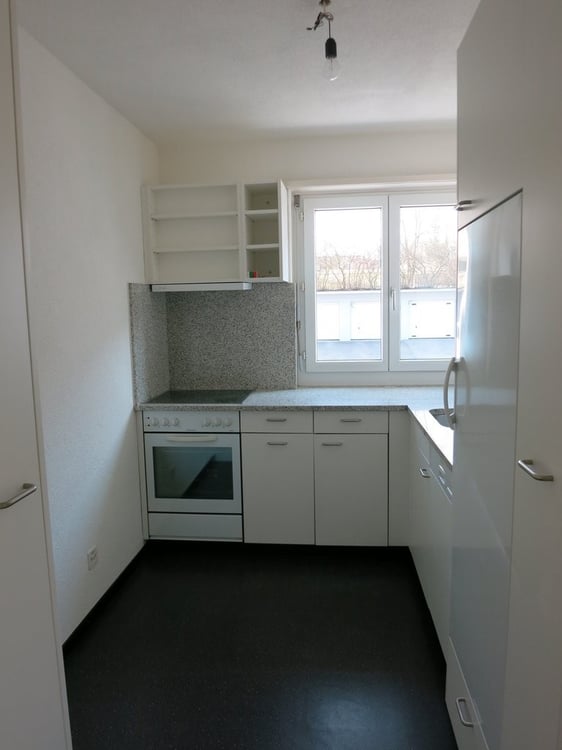 Schöne 4-Zimmerwohnung nähe Flughafen per 01.07.2026 2