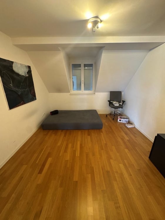 Charmante 4-Zimmer-Maisonettewohnung in Zürich Wiedikon zu vermieten 7