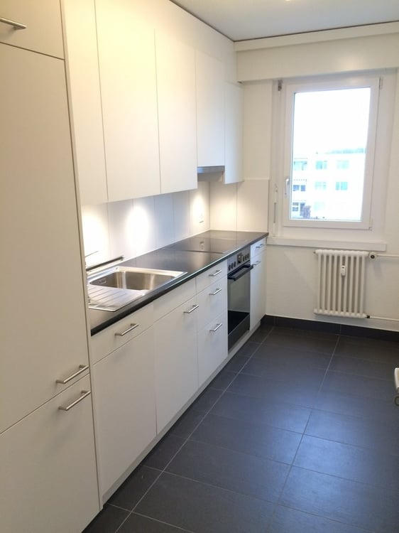 Schöne und helle 3-Zi-Wohnung im Schänzli zu vermieten 3