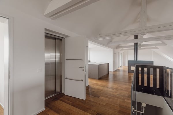 Einzigartige 2.5-Zimmer-Wohnung mit Panoramablick über Zürcher Skyline 9