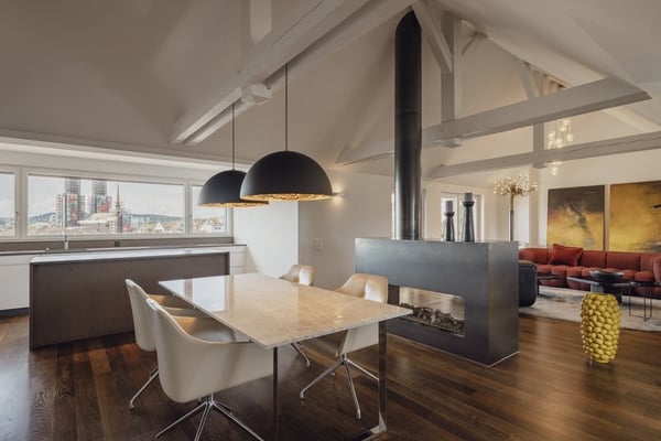 Einzigartige 2.5-Zimmer-Wohnung mit Panoramablick über Zürcher Skyline 2