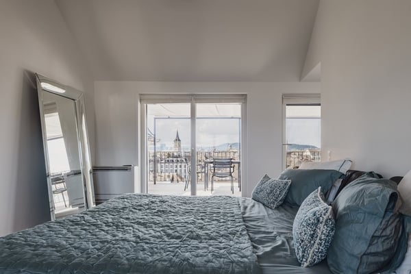 Einzigartige 2.5-Zimmer-Wohnung mit Panoramablick über Zürcher Skyline 9