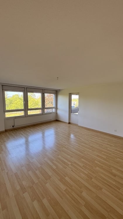 Dein neues Zuhause mit Weitblick - 4.5 Zimmer im 6. OG der Liebrüti 7