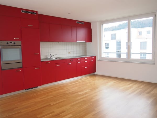Grosszügige 4.5-Zimmer-Wohnung im 3. OG in Regensdorf 2