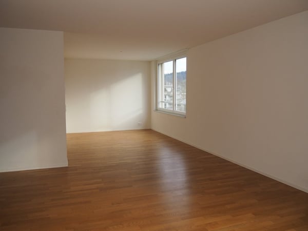 Grosszügige 4.5-Zimmer-Wohnung im 3. OG in Regensdorf 5