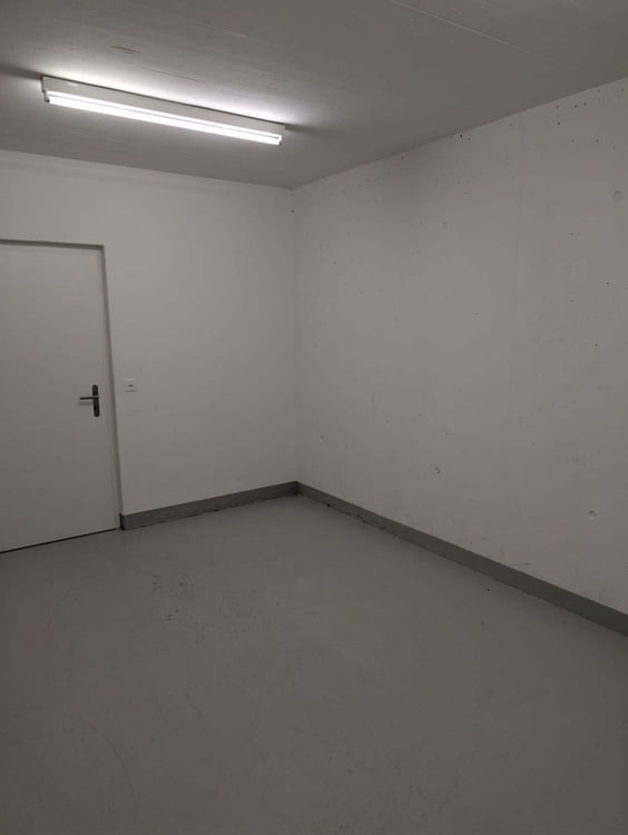 Praktischer Hobbyraum zu vermieten! 4