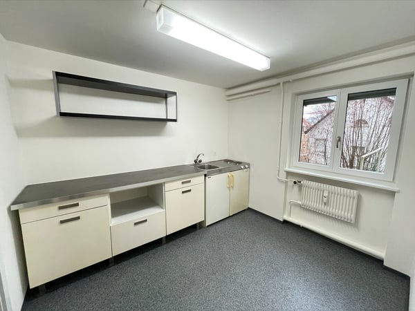 An sonniger, ruhiger Lage- Singelwohnung am Rosenberg! 3