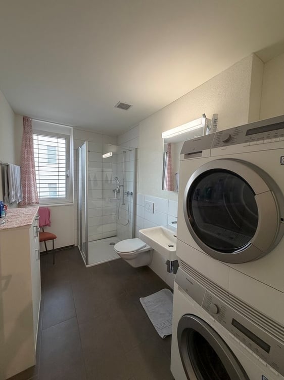 Helle und moderne Wohnung zu vermieten! 4