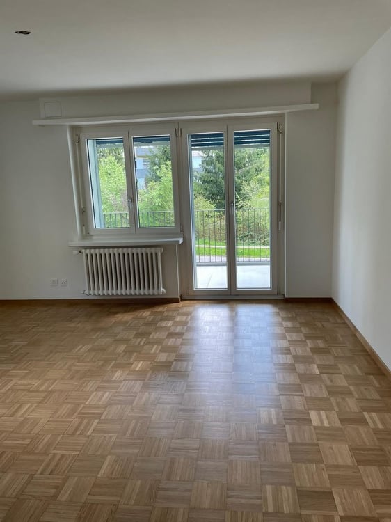 helle 3.5 Zimmer Wohnung 5