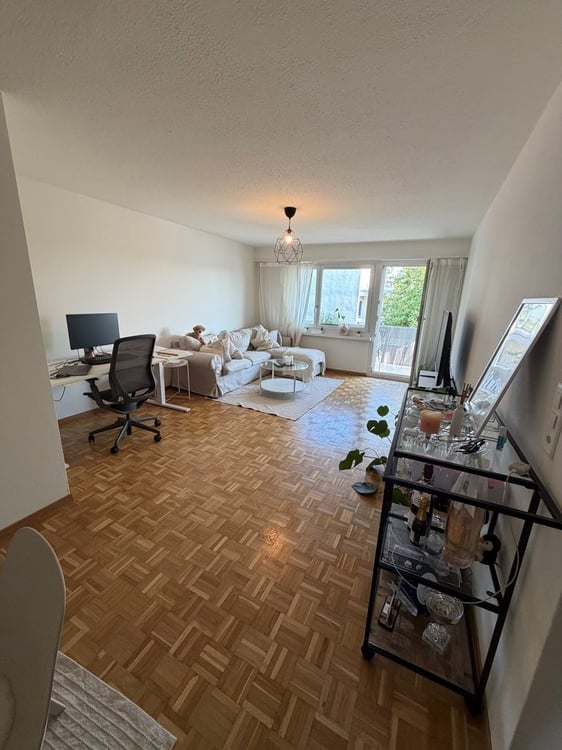 Helle und gepflegte 2.5-Zimmer-Wohnung an ruhiger und zentraler Lage 5