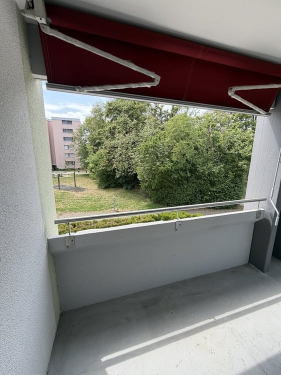 Helle 3.5 Zimmer-Wohnung an ruhoger Lage in Niederhasli 4