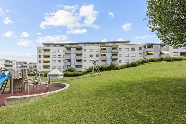Charmante 4.5 Zimmer-Wohnung in Wittenbach 1