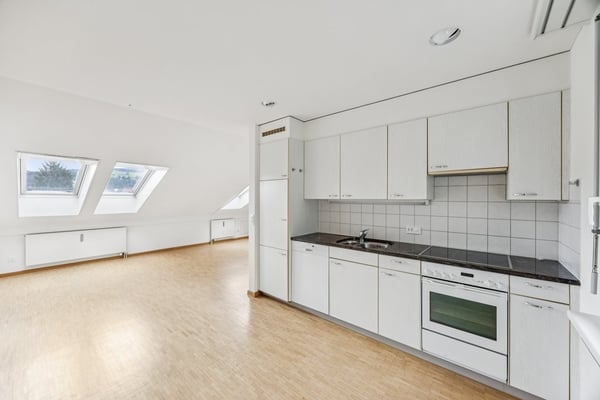Charmante 2.5 Zimmer-Dachwohnung in St. Gallen 2