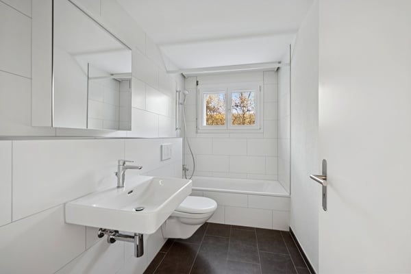 Grosse, helle Wohnung in Thürnen zu vermieten! 8