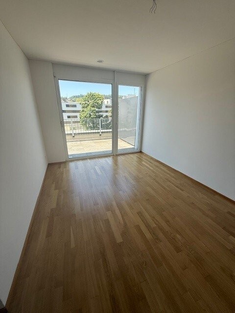 Moderne 3.5-Zimmer-Attikawohnung mit grosser Terrasse 5