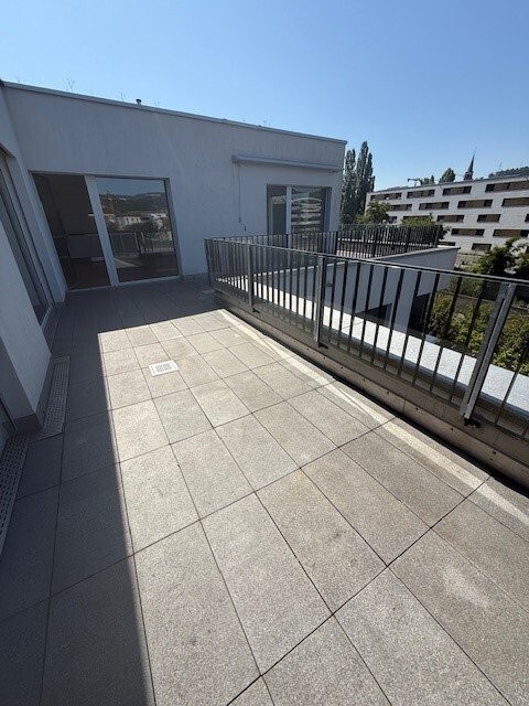 Moderne 3.5-Zimmer-Attikawohnung mit grosser Terrasse 11
