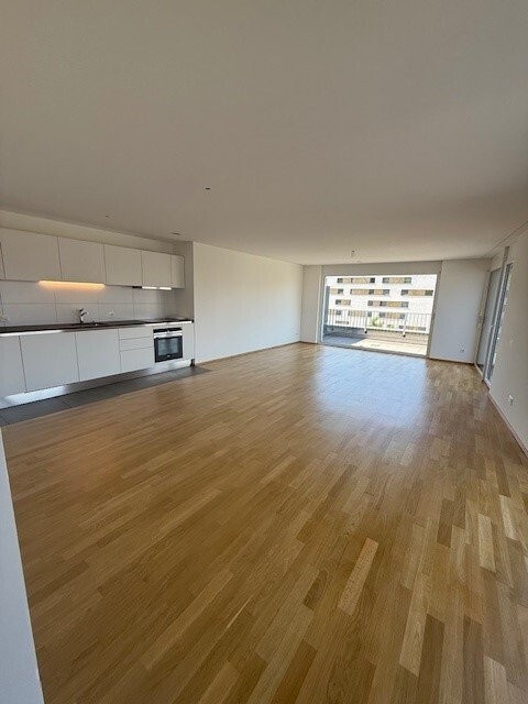 Moderne 3.5-Zimmer-Attikawohnung mit grosser Terrasse 4