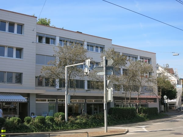 Neuwertige Wohnung am Schwamendingerplatz mieten 1