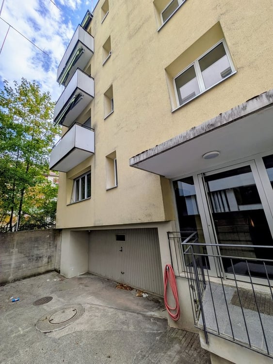 Befristeter Doppeleinstellplatz zu vermieten 11