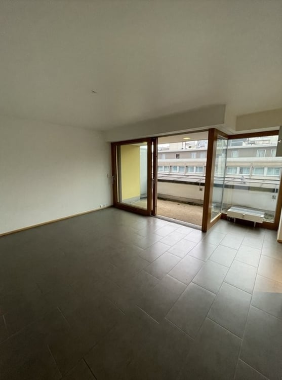 Erstklassige 2.5-Zimmer-Wohnung direkt an der Heuwaage 4