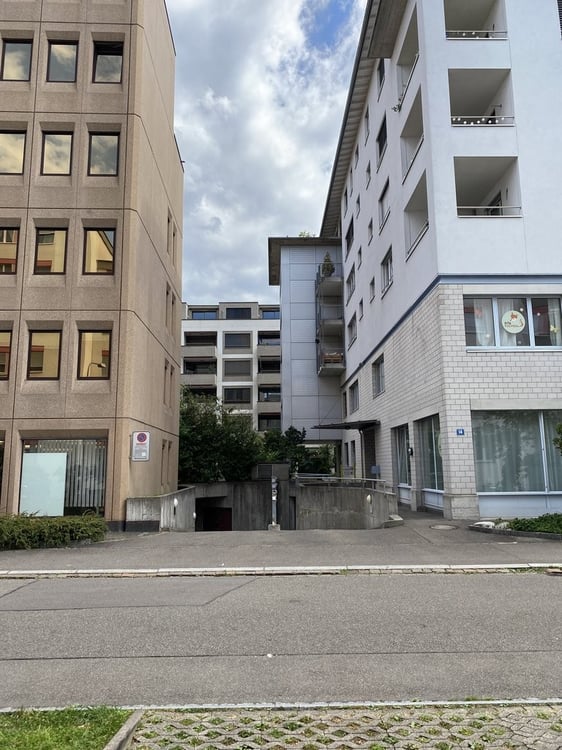 Diverse Einstellplätze zu vermieten 2