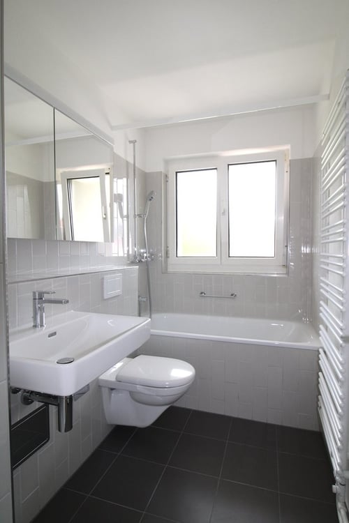 Sanierte Wohnung an ruhiger und sonniger Lage 4