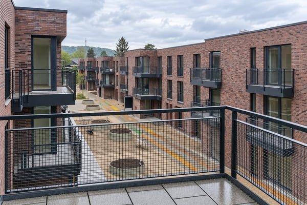 Helle 3.5 Zimmer Wohnung mit Balkon und Blick ins Grüne