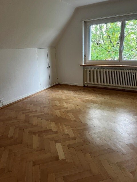 Grosszügige und helle 4-Zimmerwohnung in Zürich 3