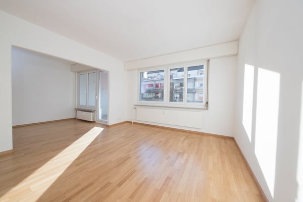 Renovierte, helle 3.5-Zimmerwohnung 6