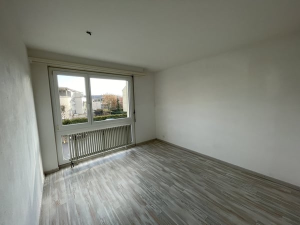 Helle 4 Zimmer-Wohnung mit Balkon 5