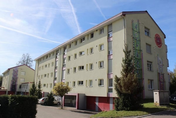 Helle 4 Zimmer-Wohnung mit Balkon 1