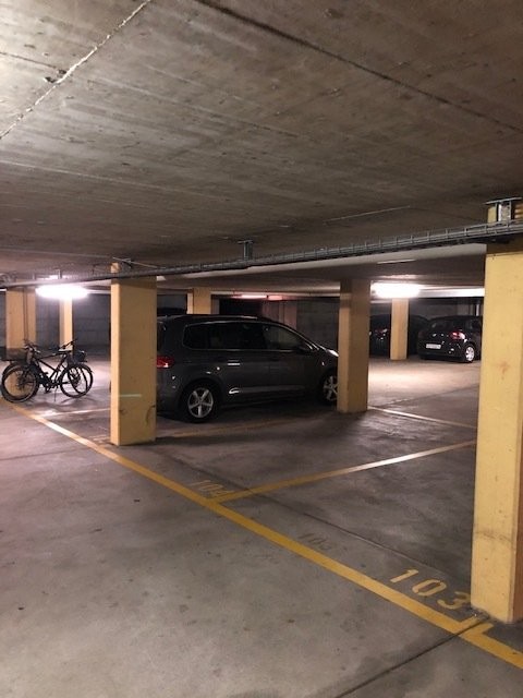 Tiefgarage in Zürich-Affoltern mieten 2
