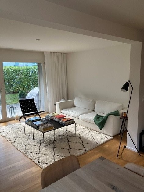 Moderne Gartenwohnung an bester Lage in der Stadt Zürich 6
