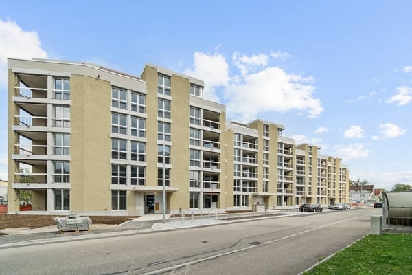 Attraktive Neubauwohnung an bester Lage direkt an der Glatt 1
