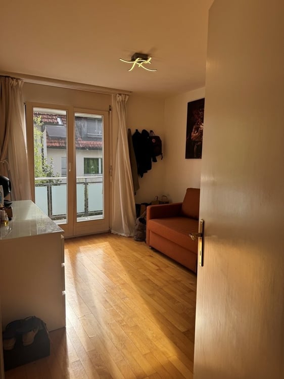 Charmante 2.5 Zimmerwohnung in Affoltern Zürich zu vermieten 7
