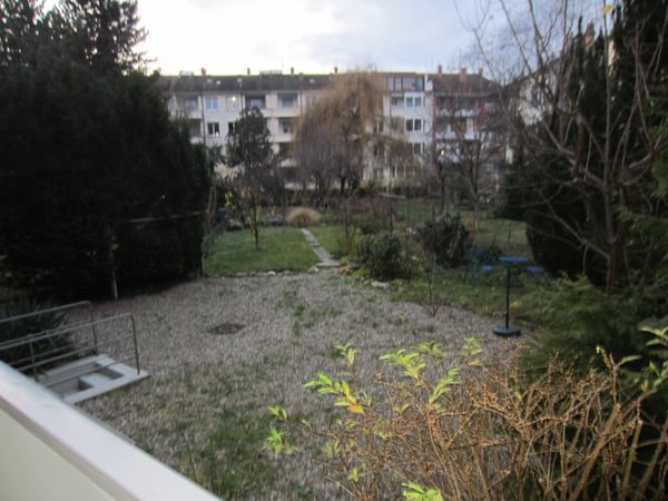 Charmante 2-Zimmer-Altbauwohnung in zentraler Lage 9