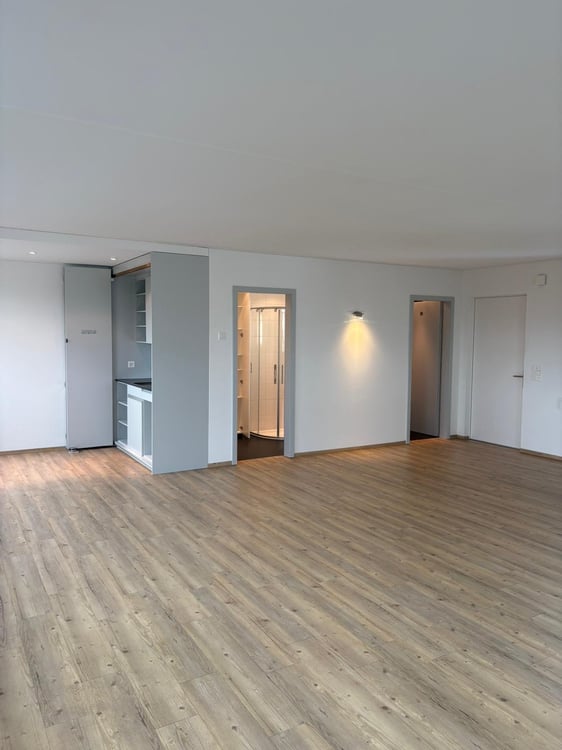 Freistehendes Bürogebäude an ruhiger Lage, inkl. Küche, Bad und Aussicht 9