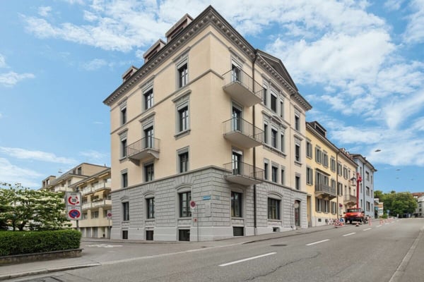 Repräsentative Altbau-Büros im Seefeld zu vermieten 1