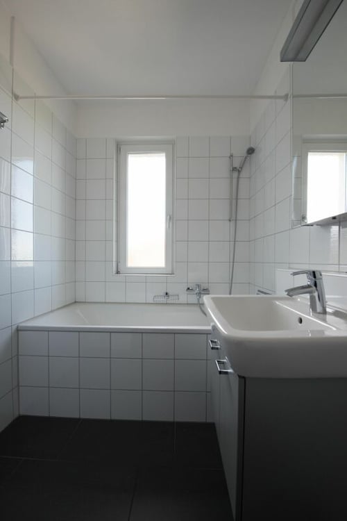 Moderne Altbau-Wohnung an sonniger Lage mit Blick ins Freie 10