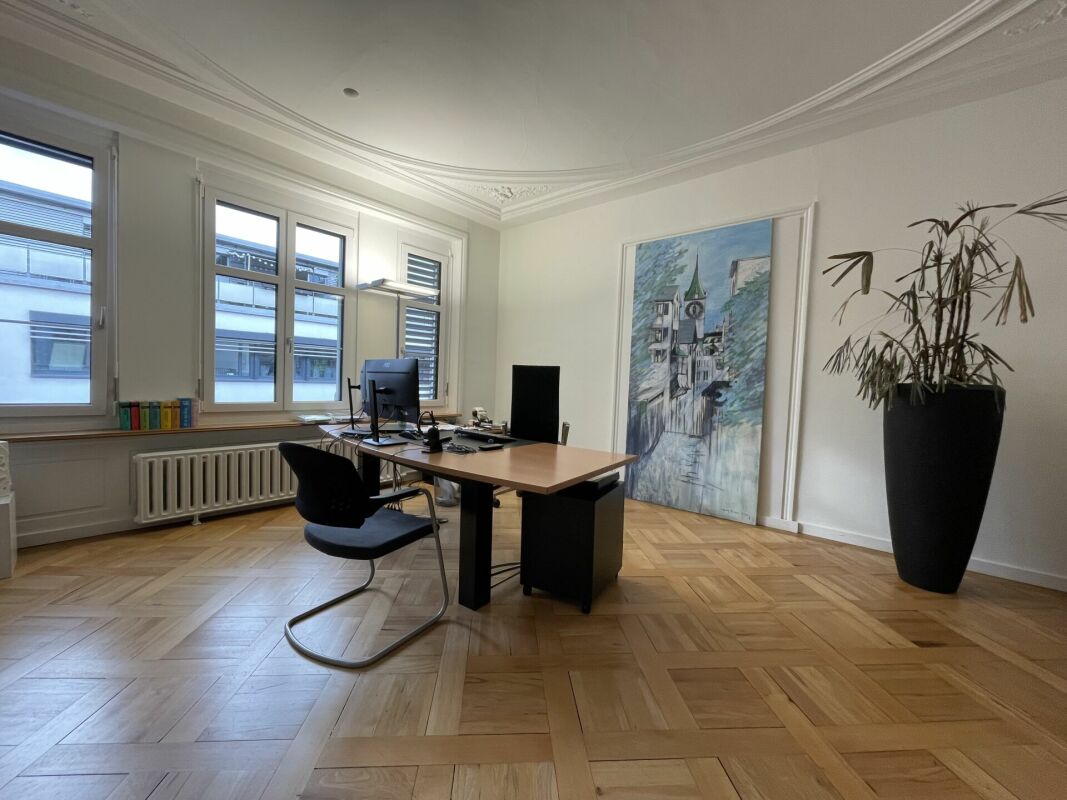 Representative old building offices in Seefeld for rent